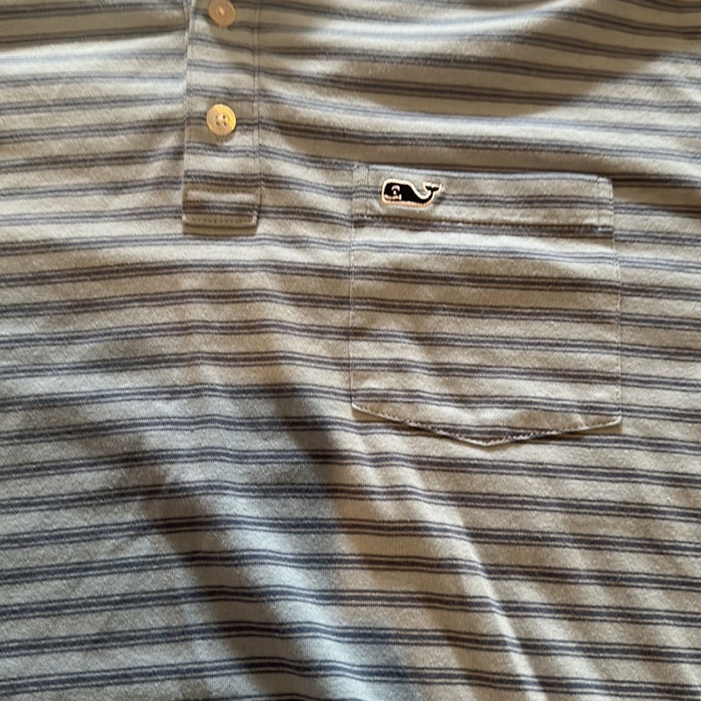 Vineyard Vines polo shirt - Picture 2 of 3